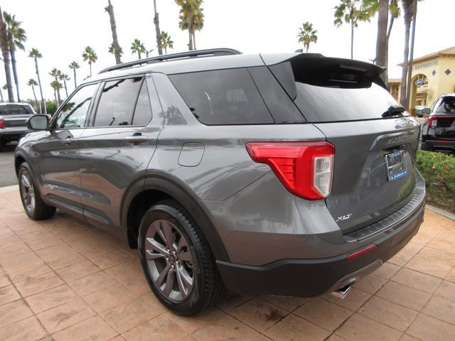 Certified 2022 Ford Explorer XLT w/ Equipment Group 202A image 5