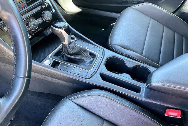 Used 2024 Volkswagen Jetta SE FWD image 15