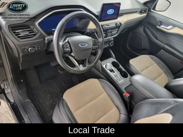 Certified 2022 Ford Escape Titanium w/ Titanium Elite Package AWD/4WD image 14