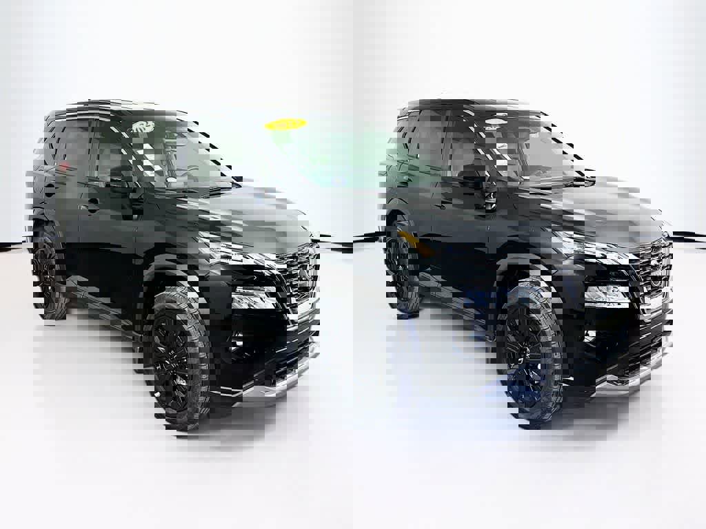 Used 2023 Nissan Rogue SV image 24