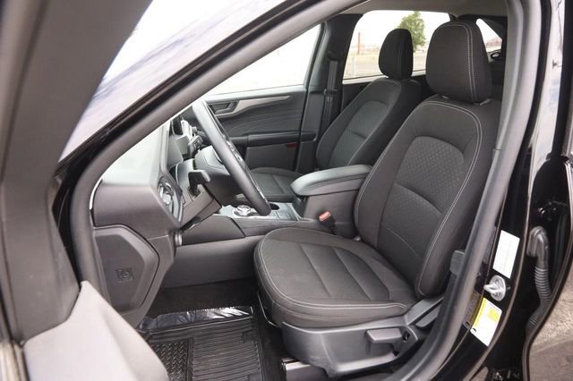 Certified 2025 Ford Escape Active image 8