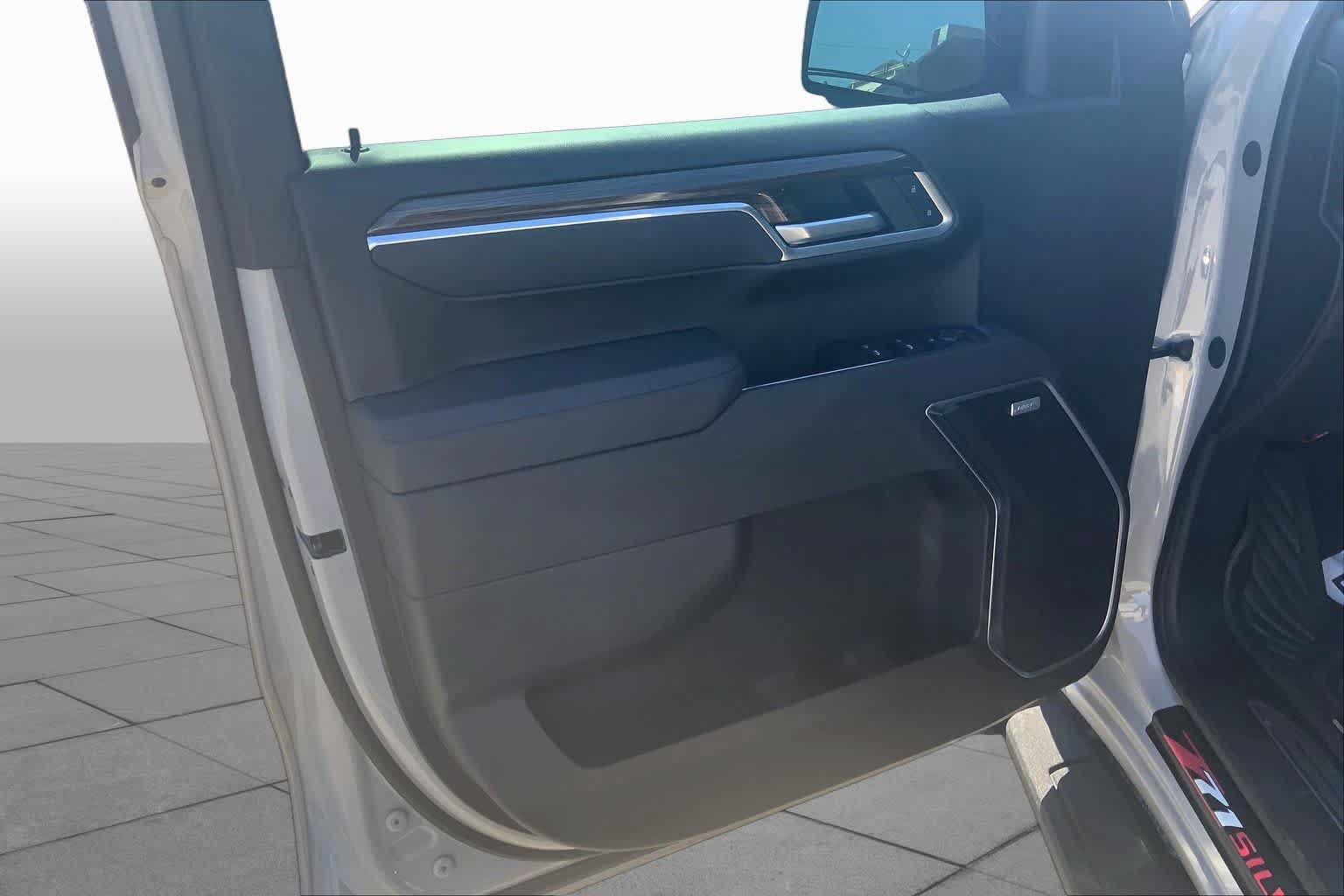Used 2026 Chevrolet Silverado 1500 RST w/ RST All Star Premium Package AWD/4WD image 22
