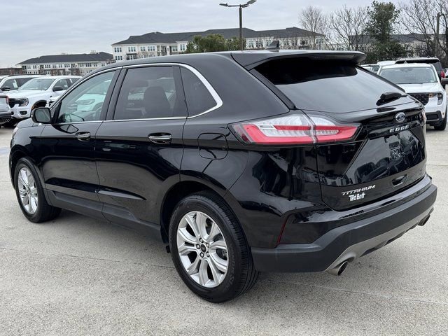 Certified 2024 Ford Edge Titanium image 3
