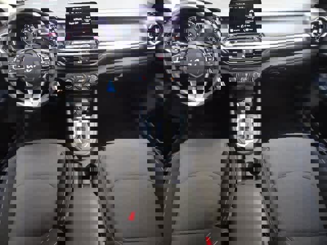 Used 2023 Kia Forte LXS image 10