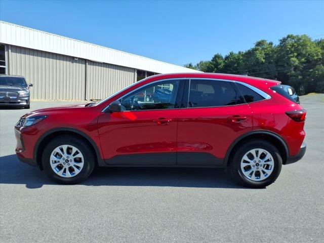 Certified 2023 Ford Escape Active AWD/4WD image 2