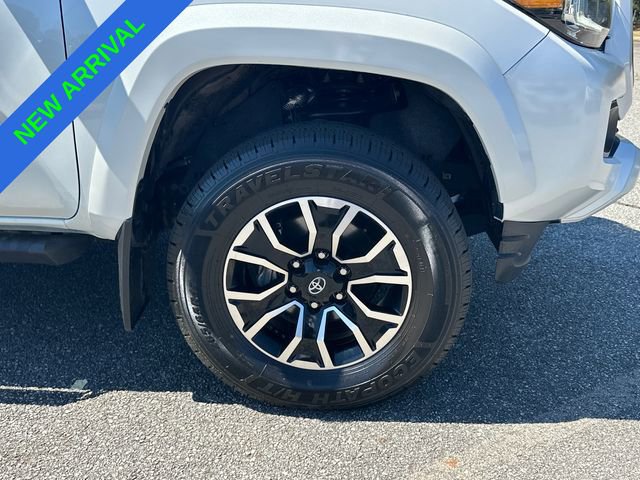 Used 2023 Toyota Tacoma TRD Sport AWD/4WD image 12