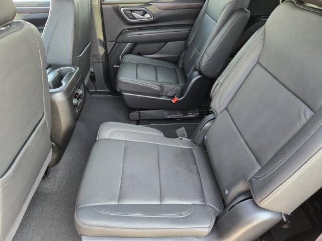 Used 2023 Chevrolet Tahoe Z71 w/ Luxury Package AWD/4WD image 29