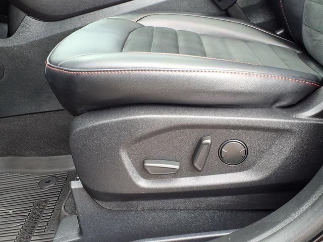 Certified 2024 Ford Edge ST-Line AWD/4WD image 15