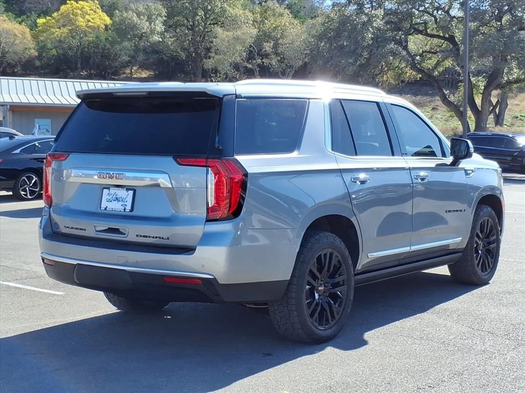 Used 2023 GMC Yukon Denali image 3