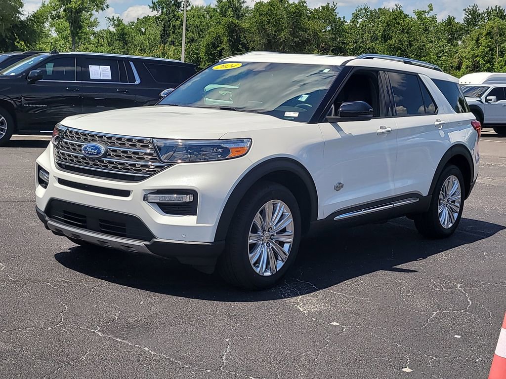 Certified 2024 Ford Explorer King Ranch w/ Technology Package AWD/4WD image 2