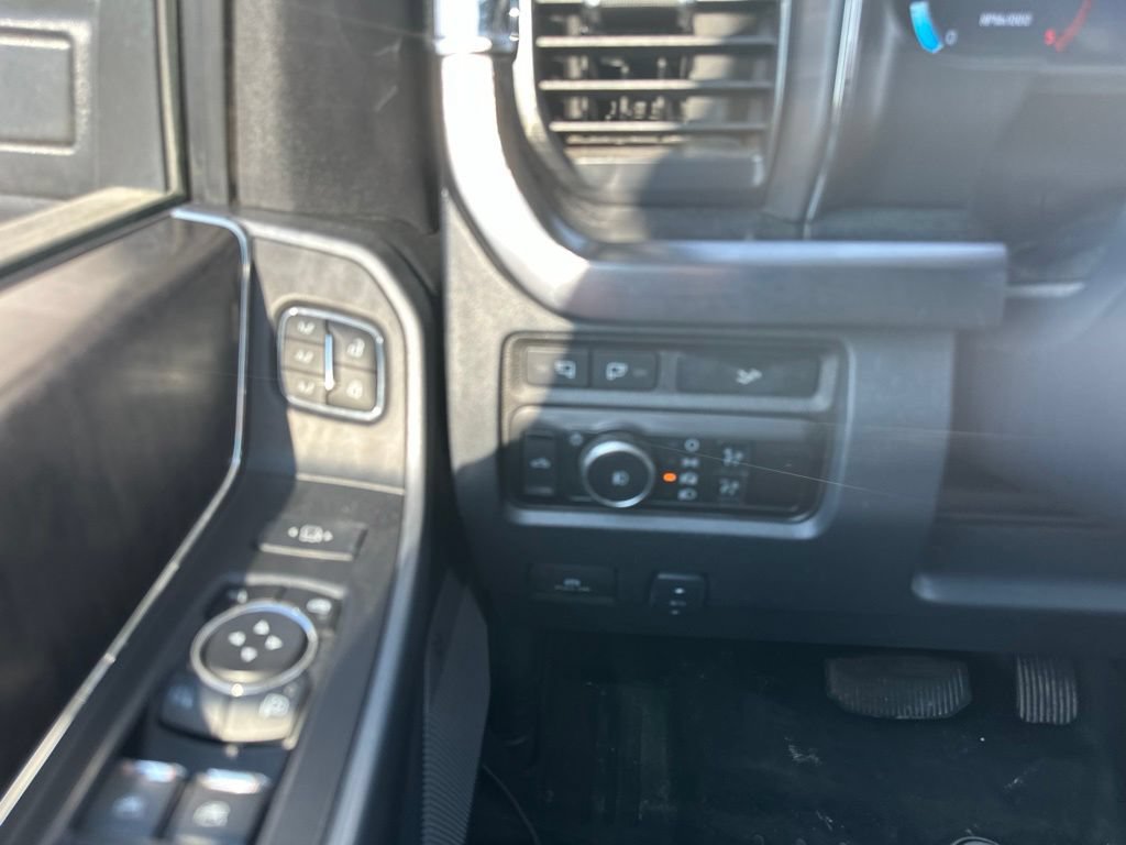 Certified 2024 Ford F250 Lariat w/ Sport Appearance Package AWD/4WD image 32