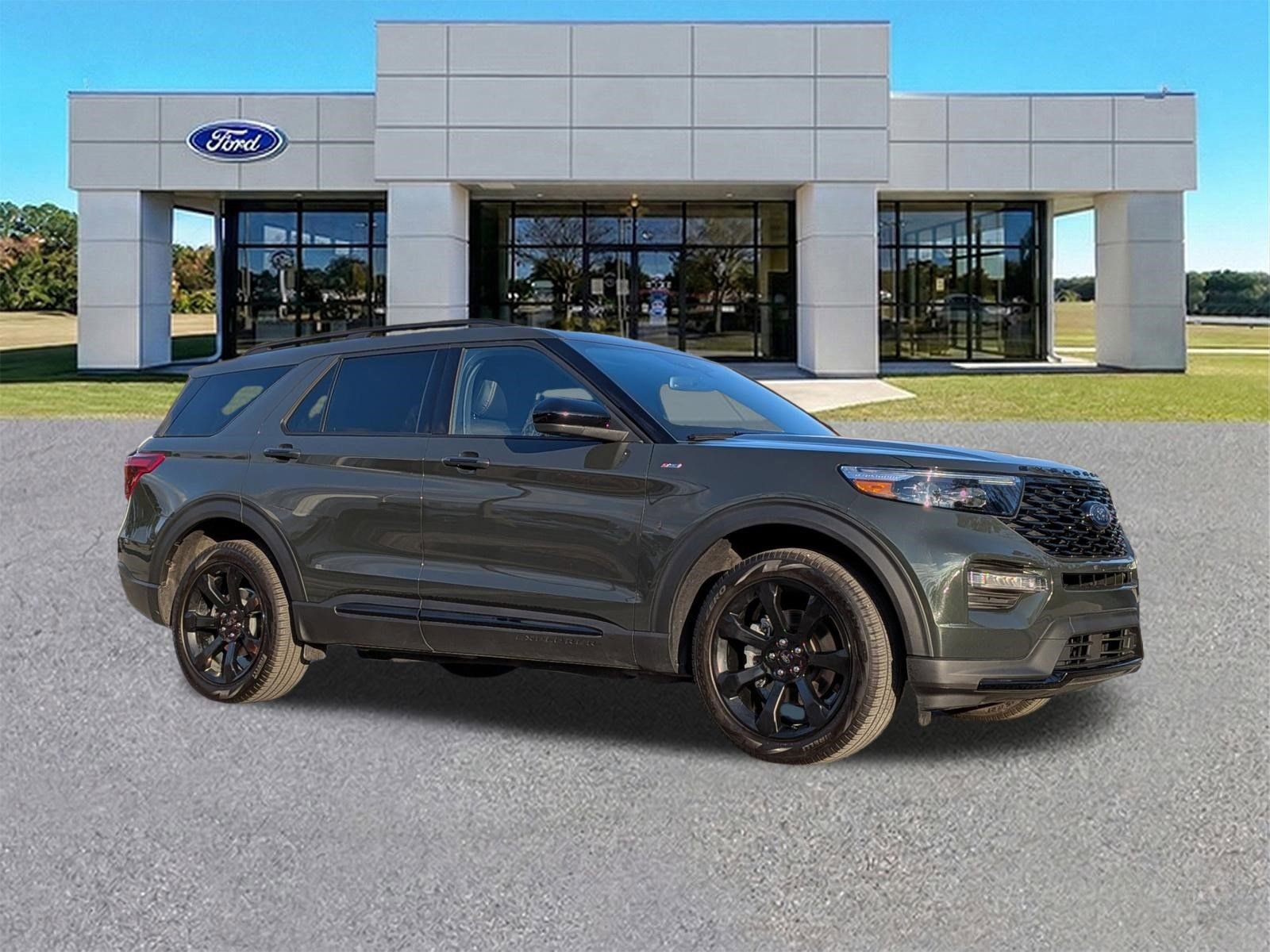 Certified 2023 Ford Explorer ST-Line w/ Class IV Trailer Tow Package image 8