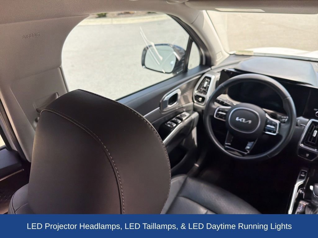 Used 2023 Kia Sorento SX image 16