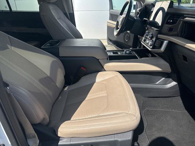 Certified 2024 Ford Expedition Limited image 35