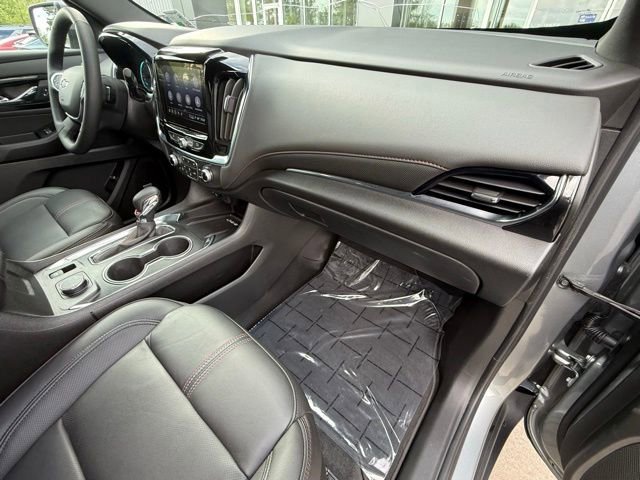 Used 2023 Chevrolet Traverse RS image 20