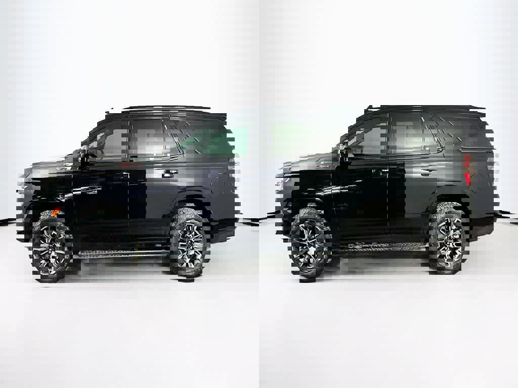 Used 2023 Chevrolet Tahoe Z71 image 2