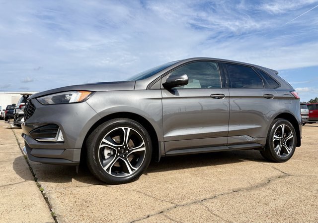 Certified 2023 Ford Edge ST AWD/4WD image 2