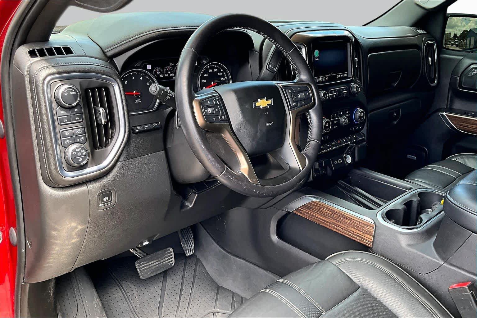 Used 2021 Chevrolet Silverado 1500 High Country w/ Technology Package AWD/4WD image 18