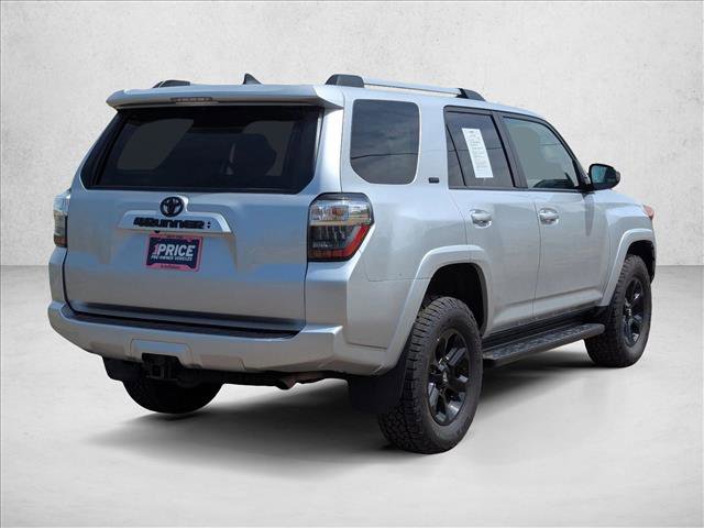 Used 2022 Toyota 4Runner SR5 AWD/4WD image 5