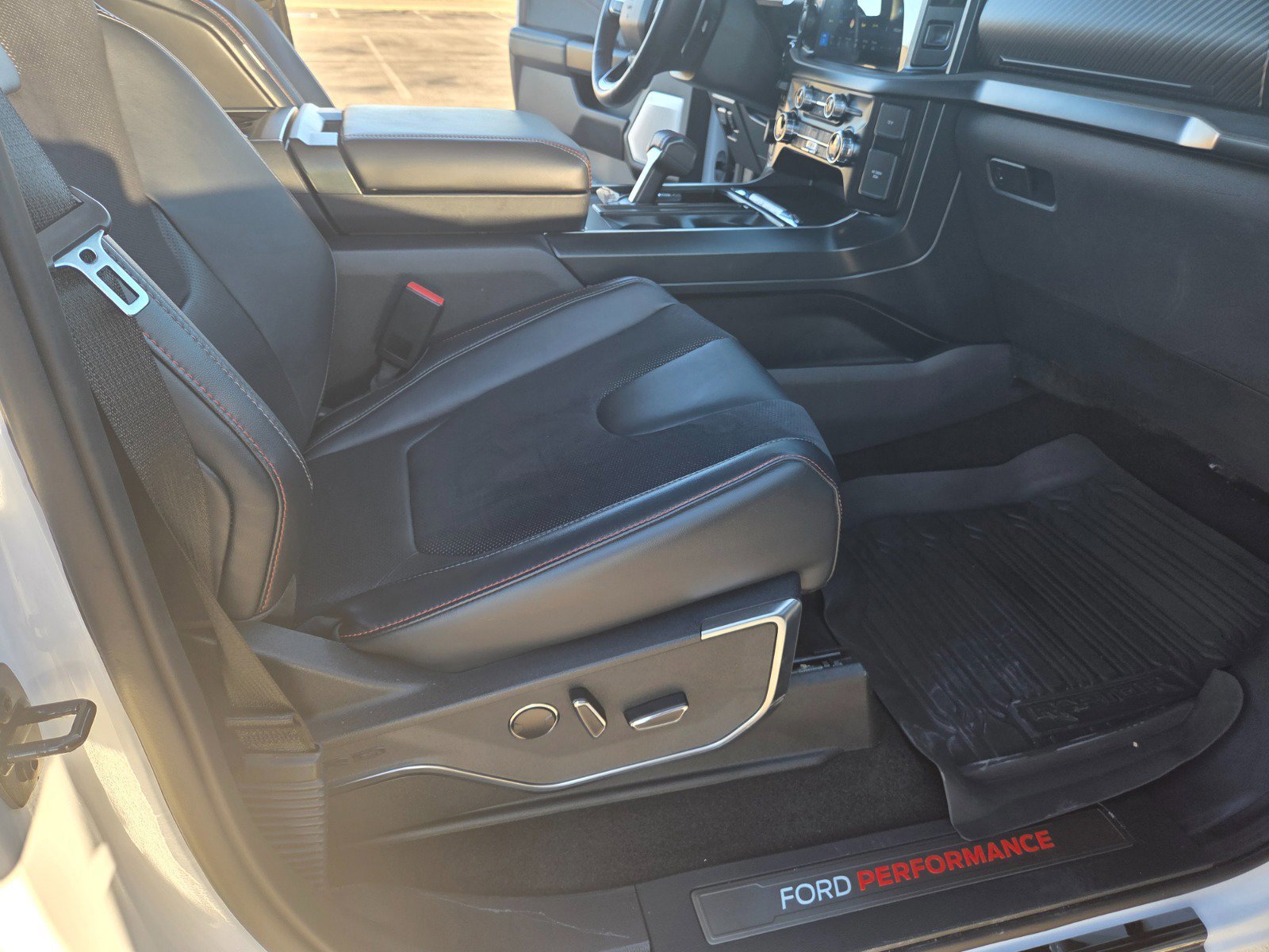 Certified 2024 Ford F150 Raptor image 24