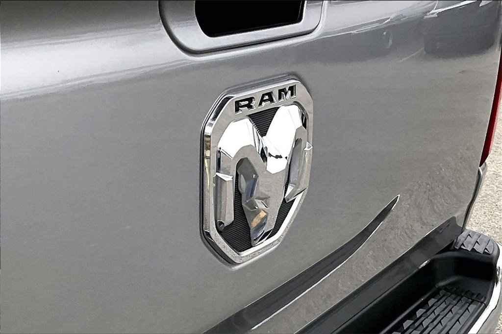 Used 2020 RAM 1500 Laramie image 30