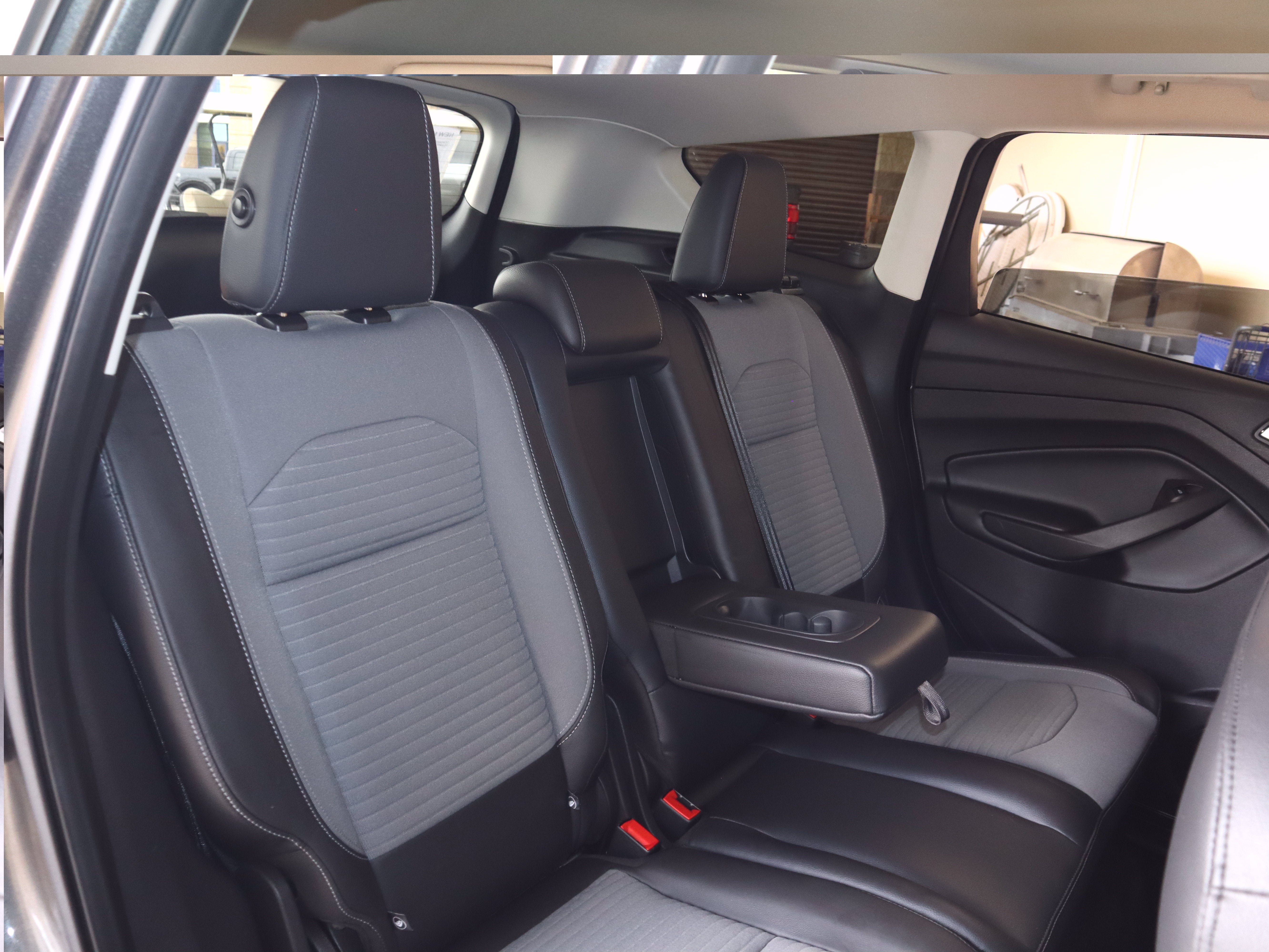 Certified 2018 Ford Escape SE w/ SE Sport Appearance Package AWD/4WD image 42