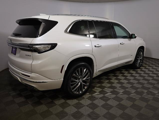 Used 2025 Buick Enclave Avenir w/ Trailering Package, 5000 lbs. AWD/4WD image 5