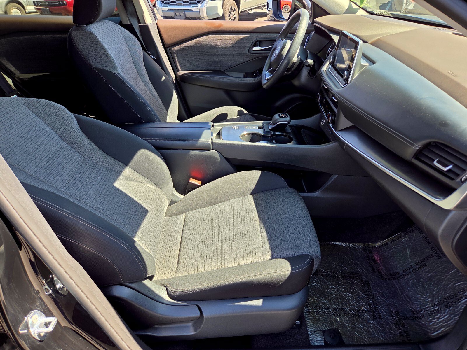 Used 2023 Nissan Rogue SV FWD image 15