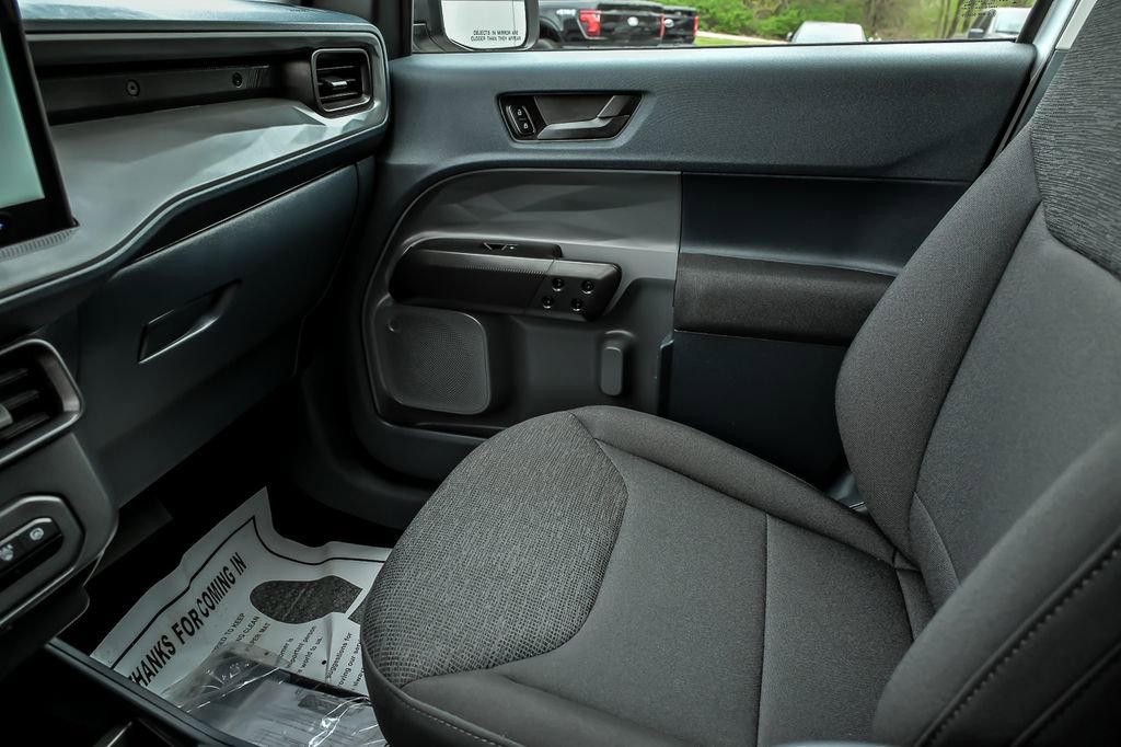 Certified 2025 Ford Maverick XL FWD image 26