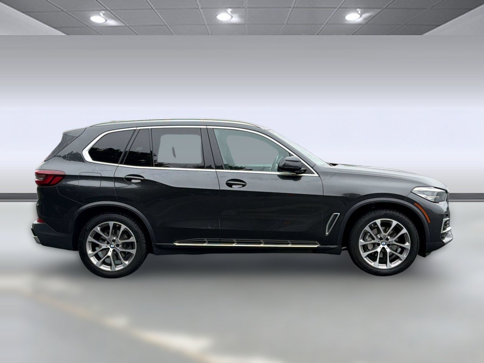 Used 2023 BMW X5 xDrive40i w/ Premium Package AWD/4WD image 8