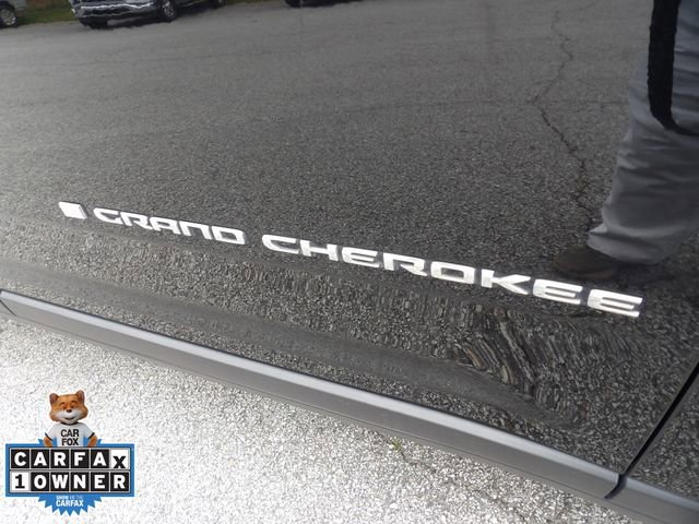 Used 2023 Jeep Grand Cherokee Laredo AWD/4WD image 13
