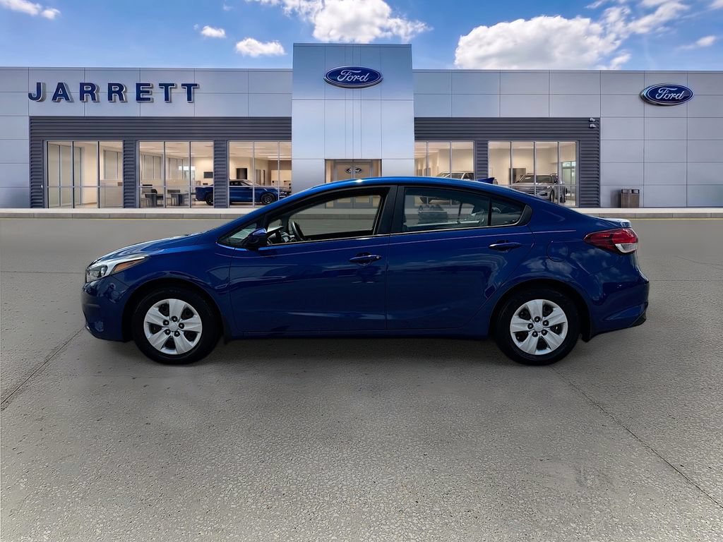 Used 2018 Kia Forte LX w/ LX Popular Package FWD image 4