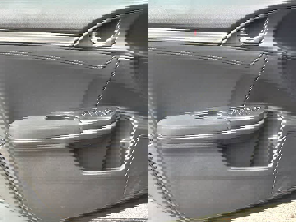 Used 2019 Honda Civic EX image 11