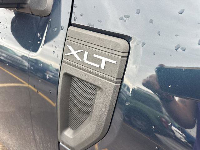 Certified 2022 Ford Maverick XLT w/ XLT Luxury Package FWD image 5