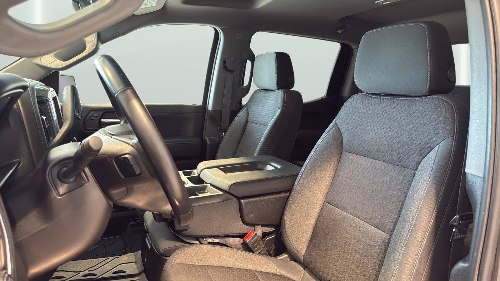 Used 2019 Chevrolet Silverado 1500 LT w/ All-Star Edition AWD/4WD image 11