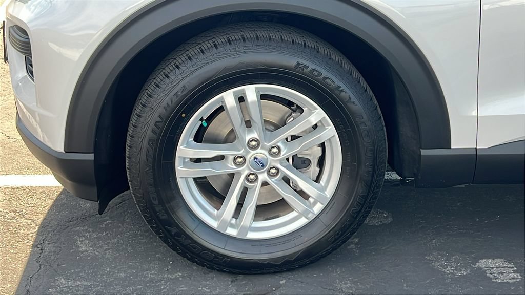 Certified 2023 Ford Explorer XLT RWD image 8