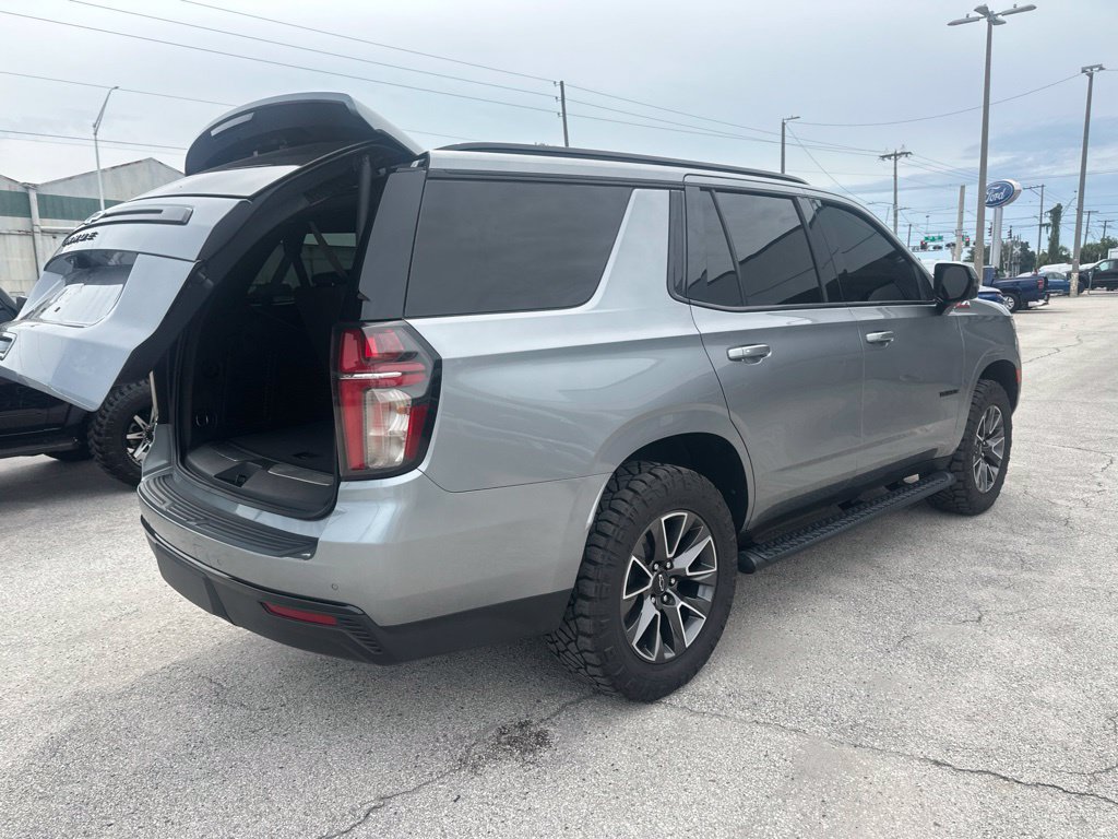 Used 2023 Chevrolet Tahoe Z71 w/ Luxury Package AWD/4WD image 28
