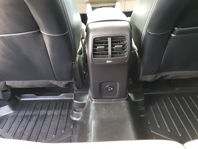 Certified 2021 Ford Escape Titanium AWD/4WD image 17