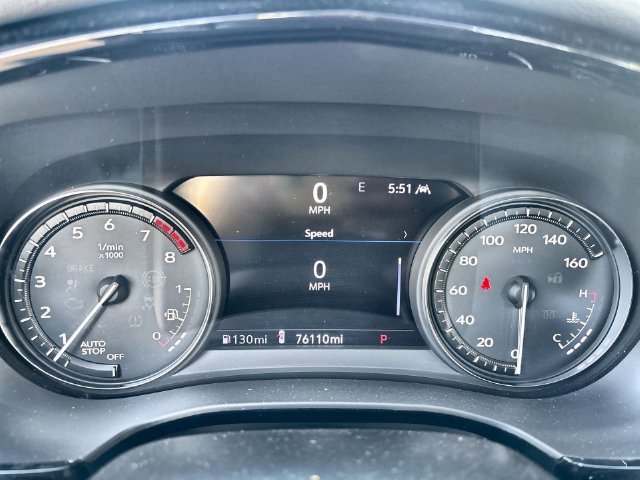 Used 2021 Cadillac XT6 Premium Luxury w/ LPO, ONYX Package FWD image 23