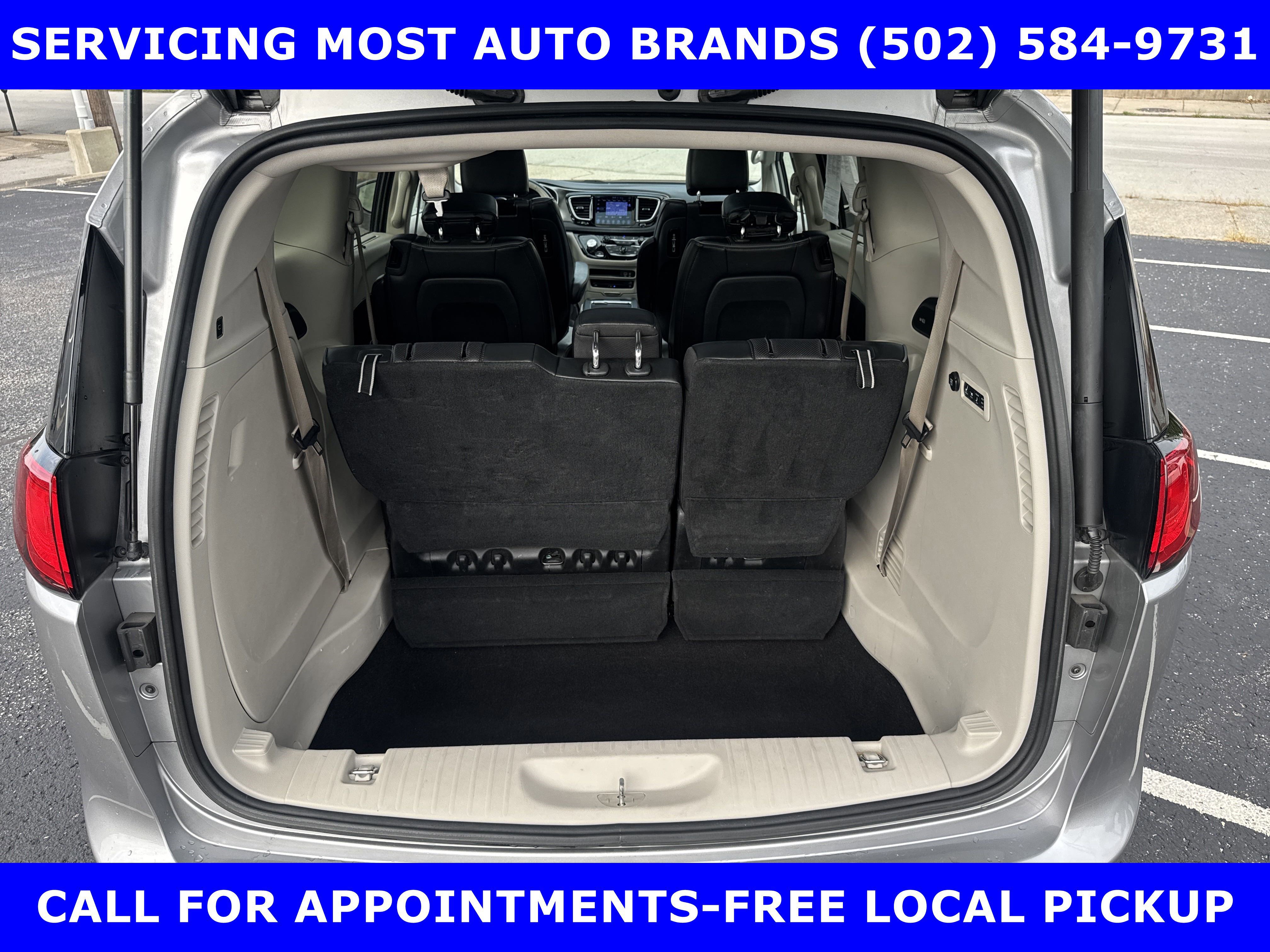 Used 2017 Chrysler Pacifica Limited image 14