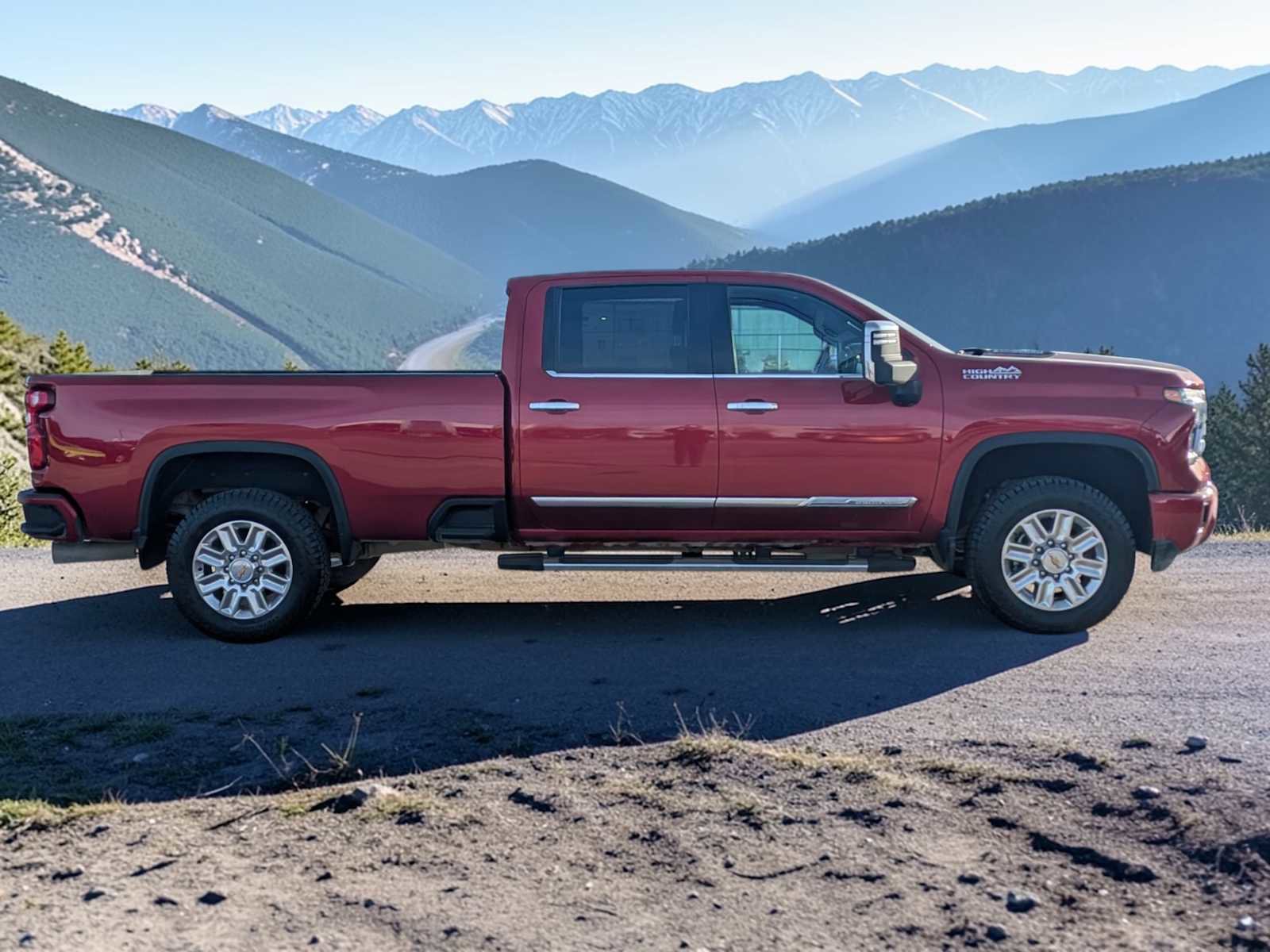Used 2024 Chevrolet Silverado 2500 High Country w/ Technology Package image 7