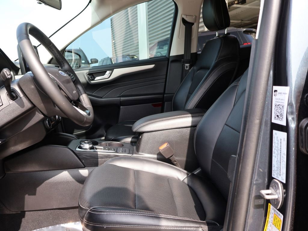 Certified 2022 Ford Escape SEL FWD image 23
