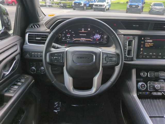 Used 2023 GMC Yukon XL Denali AWD/4WD image 18