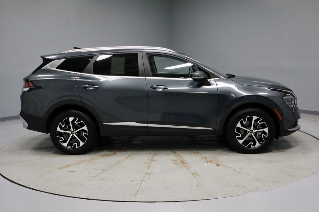 Used 2025 Kia Sportage EX AWD/4WD image 6