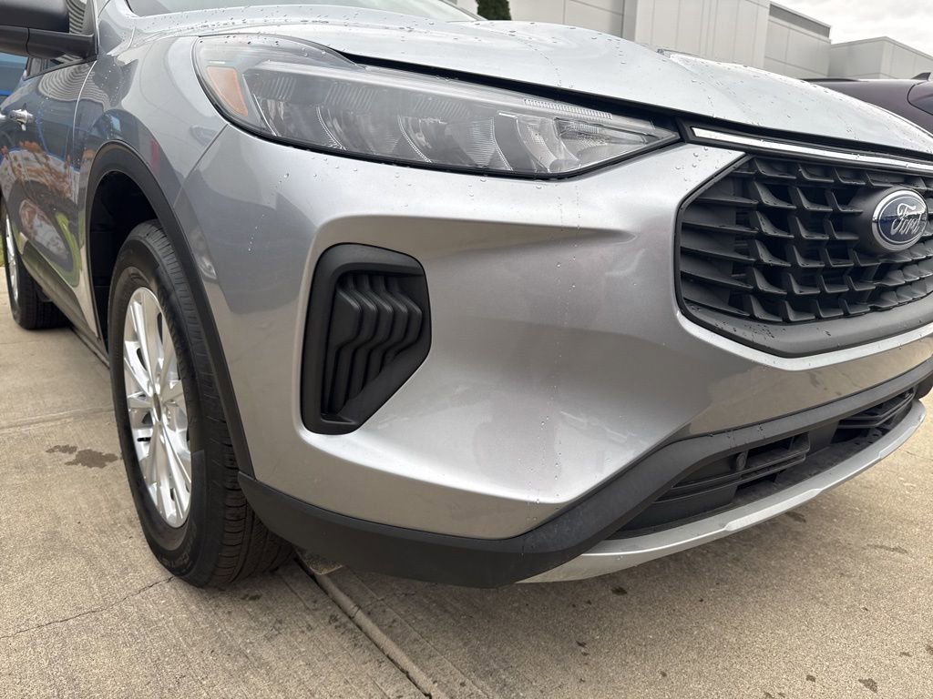 Certified 2023 Ford Escape Active image 11