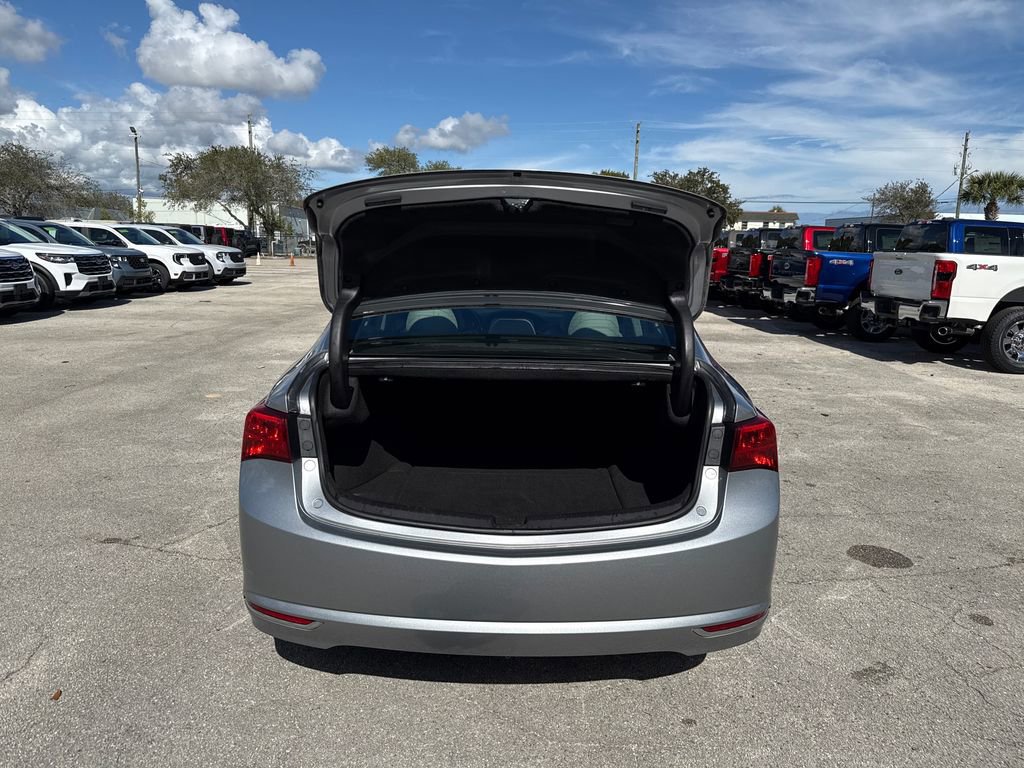 Used 2018 Acura TLX w/ Technology Package image 28