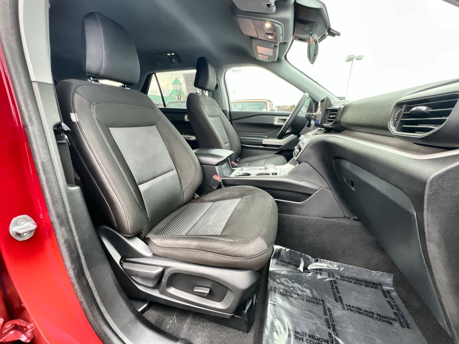 Certified 2023 Ford Explorer XLT image 26