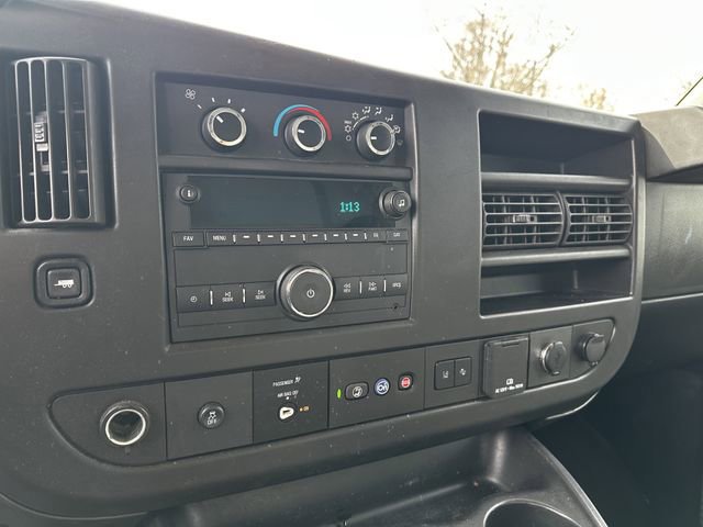Used 2022 Chevrolet Express 3500 w/ Power Convenience Package image 23