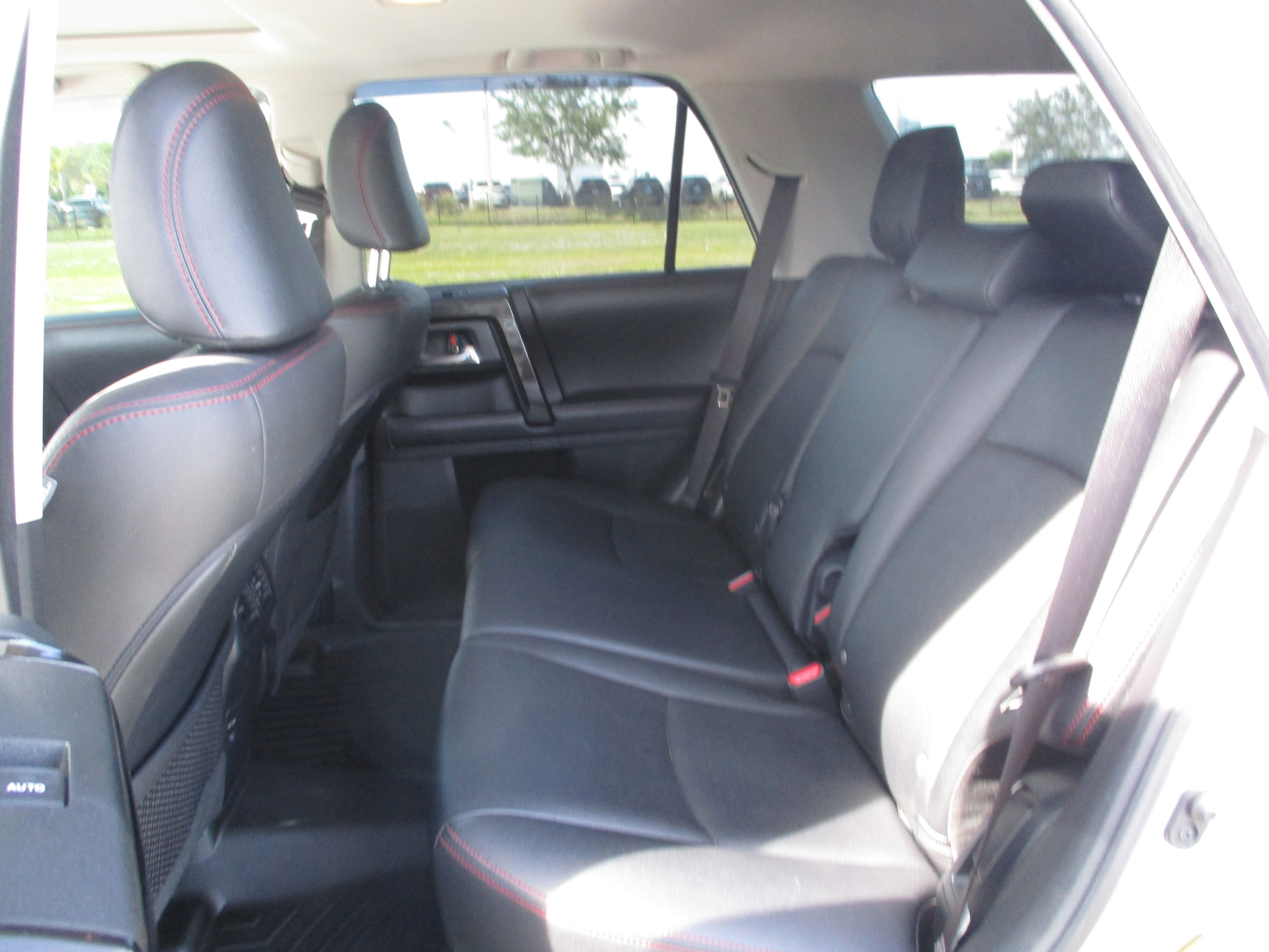 Used 2019 Toyota 4Runner TRD Off-Road Premium AWD/4WD image 11