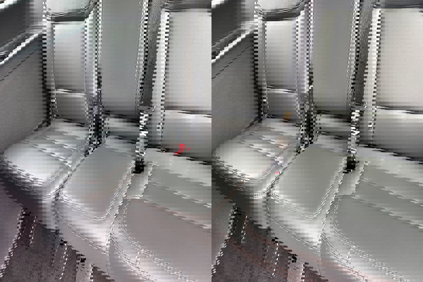 Certified 2025 Ford Expedition Active image 16